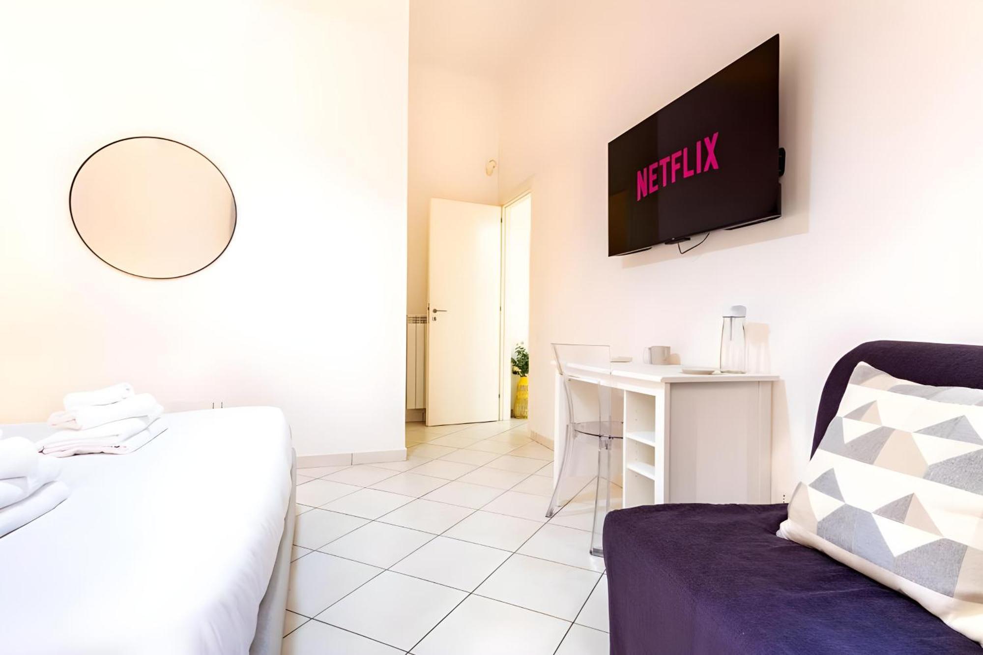 Elegantis Giolitti Suite Apartment With Private Balcony — Foto 3